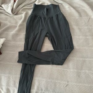 athleta joggers size xxs in green grey color